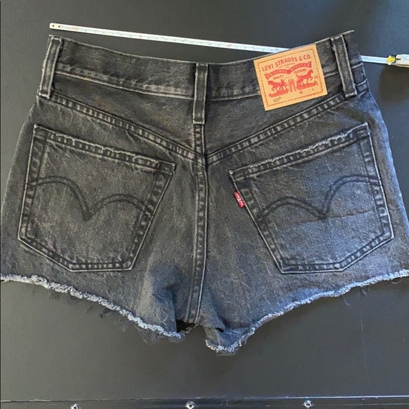 Levi 501 shorts - Picture 2 of 3